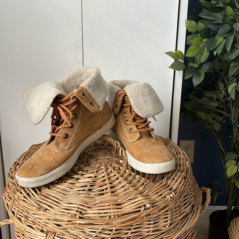 Boots MUDD brand